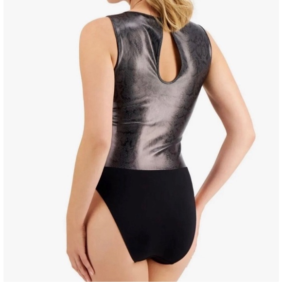 NC INTERNATIONAL CONCEPTS Jeans Women's Snake Print Bodysuit Size XL NWT - Picture 5 of 5